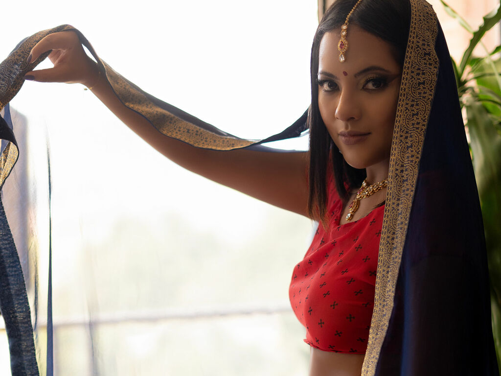 Free Naked AnoukChopra